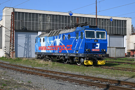 Škoda 69E - 363 015-9 operated by ČD Cargo, a.s.