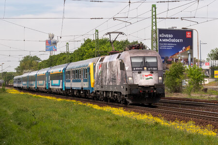 Siemens ES 64 U2 - 470 001 operated by MÁV-START ZRt.