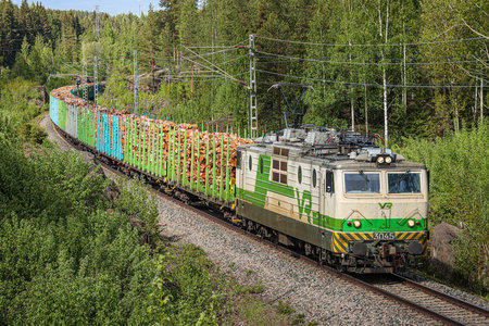 VR Class Sr1 - 3045 operated by VR-Yhtymä Oy