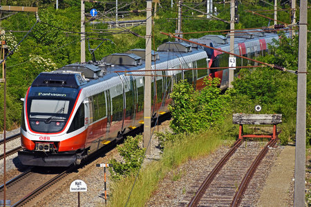 Bombardier Talent - 4124 002-8 operated by Österreichische Bundesbahnen