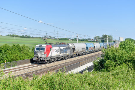 Siemens Vectron MS - 383 065-0 operated by ČD Cargo, a.s.