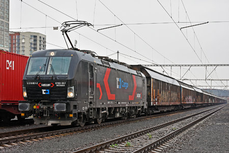 Siemens Vectron MS - 6193 057 operated by ČD Cargo, a.s.