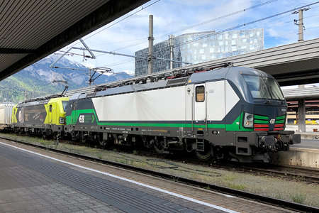 Siemens Vectron MS - 193 282-1 operated by TX Logistik Austria GmbH