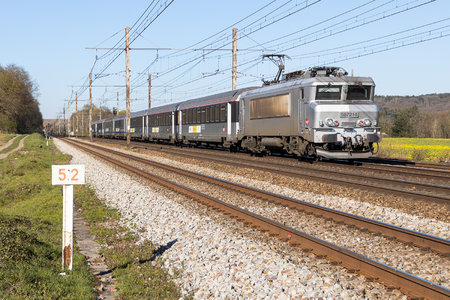 SNCF Class BB 7200 - 507216 operated by SNCF Voyageurs