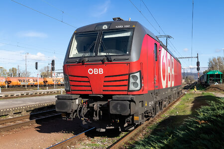 Siemens Vectron MS - 1293 192 operated by Rail Cargo Carrier – Slovakia s.r.o.