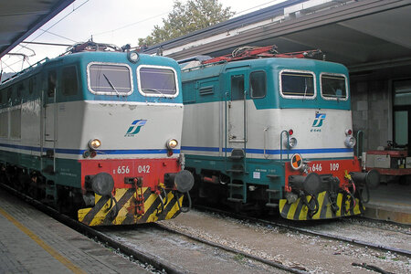 FS Class E.656 - E656 042 operated by Trenitalia S.p.A.