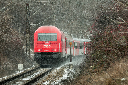 Siemens ER20 - 2016 009 operated by Österreichische Bundesbahnen