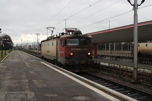 Electroputere LE 5100 - 400 024-2 operated by SNTFC 