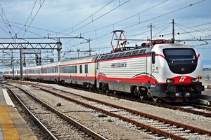 FS Class Class E.402B - 402 170 operated by Trenitalia S.p.A.