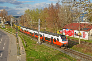 Siemens Desiro ML - 4746 628 operated by Österreichische Bundesbahnen