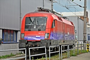 Siemens ES 64 U2 - 1116 014-0 operated by Rail Cargo Hungaria ZRt.