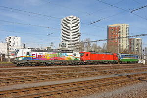 Siemens Vectron MS - 193 366 operated by DB Cargo AG