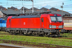 Siemens Vectron MS - 193 371-2 operated by DB Cargo AG