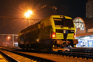 Siemens Vectron MS - 193 587 operated by ČD Cargo, a.s.