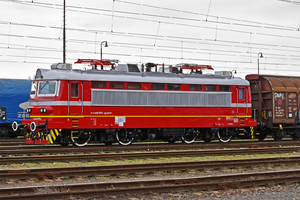 Škoda 68E - 044 070-8 operated by BDŽ Putnicheski Prevozi EOOD (БДЖ -Пътнически превози ЕOOД)