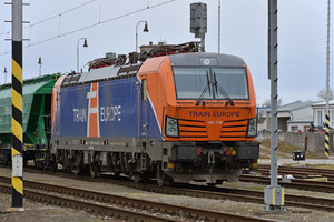 Siemens Vectron MS - 193 755 operated by LOKORAIL, a.s.