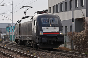 Siemens ES 64 U2 - 182 572-8 operated by ecco-rail GmbH
