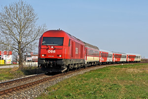 Siemens ER20 - 2016 008 operated by Železničná Spoločnost' Slovensko, a.s.