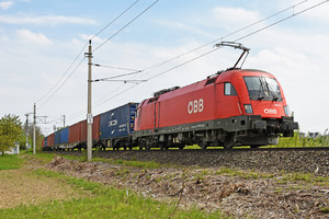 Siemens ES 64 U2 - 1116 073 operated by Rail Cargo Austria AG