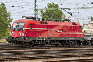 Siemens ES 64 U2 - 1116 016 operated by Rail Cargo Hungaria ZRt.