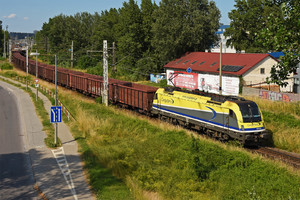 Siemens ES 64 U4 - 1216 931 operated by CargoServ GmbH