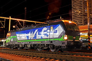 Siemens Vectron AC - 193 284 operated by Wiener Lokalbahnen Cargo GmbH