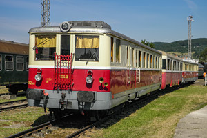 ČKD M 262.0 (830) - M262.007 operated by Klub priateľov histórie železničnej dopravy