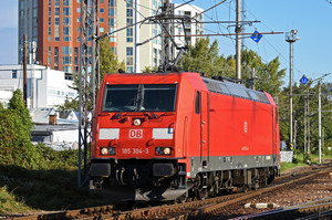 Bombardier TRAXX F140 AC2 - 185 304-3 operated by DB Cargo AG