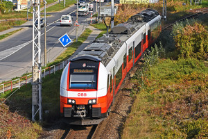 Siemens Desiro ML - 4744 005 operated by Österreichische Bundesbahnen