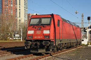 Bombardier TRAXX F140 AC2 - 185 299-5 operated by DB Cargo AG