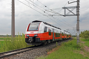 Siemens Desiro ML - 4746 570 operated by Österreichische Bundesbahnen