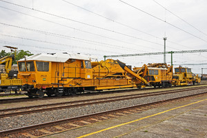 Plasser & Theurer RM 80 - 600 117-1 operated by PORR (Polska) S.A.