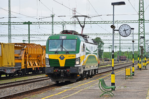 Siemens Vectron MS - 471 502 operated by GYSEV Cargo Zrt