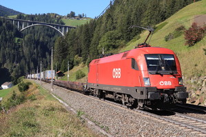 Siemens ES 64 U2 - 1116 052 operated by Rail Cargo Austria AG