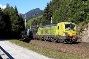 Siemens Vectron MS - 193 559 operated by TXLogistik