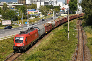 Siemens ES 64 U2 - 1116 047 operated by Rail Cargo Austria AG