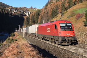 Siemens ES 64 U4 - 1216 021 operated by Rail Cargo Austria AG