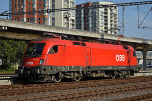 Siemens ES 64 U2 - 1116 107 operated by Rail Cargo Austria AG