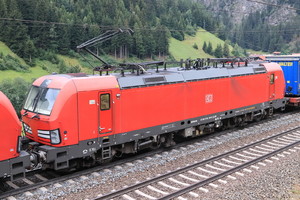 Siemens Vectron MS - 193 303 operated by DB Cargo AG