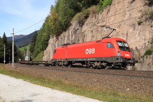 Siemens ES 64 U2 - 1116 145 operated by Rail Cargo Austria AG