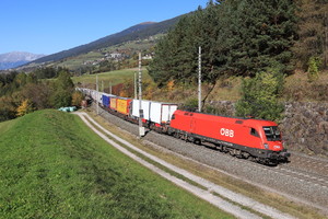 Siemens ES 64 U2 - 1116 085 operated by Rail Cargo Austria AG