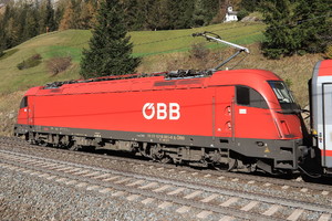 Siemens ES 64 U4 - 1216 005 operated by Österreichische Bundesbahnen
