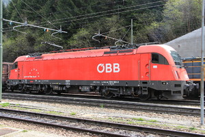 Siemens ES 64 U4 - 1216 024 operated by Rail Cargo Austria AG