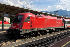 Siemens ES 64 U4 - 1216 008 operated by Österreichische Bundesbahnen