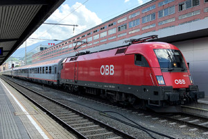 Siemens ES 64 U2 - 1016 010 operated by Österreichische Bundesbahnen