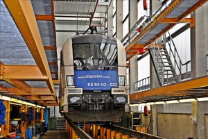 Siemens ES 64 U2 - 182 522-3 operated by Wiener Lokalbahnen Cargo GmbH