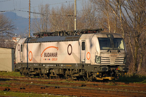 Siemens Vectron MS - 383 214-4 operated by LOKORAIL, a.s.