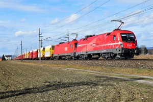Siemens ES 64 U2 - 1116 016 operated by Rail Cargo Austria AG