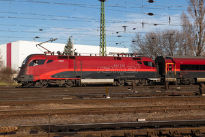 Siemens ES 64 U2 - 1116 213 operated by Österreichische Bundesbahnen