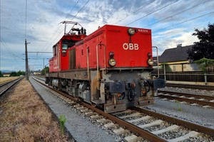 SGP ÖBB Class 1063 - 1063 014 operated by Rail Cargo Austria AG